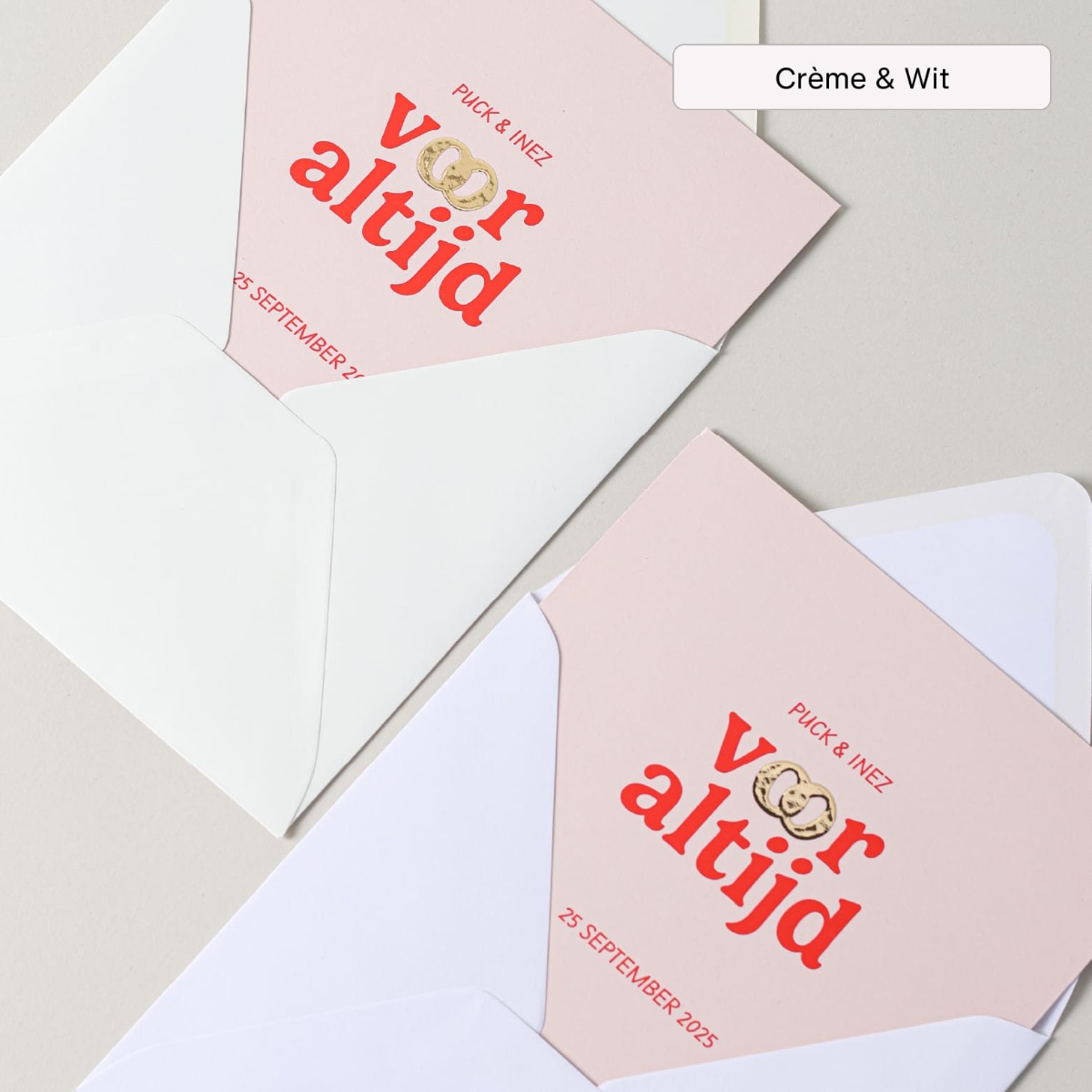 creme en witte envelop